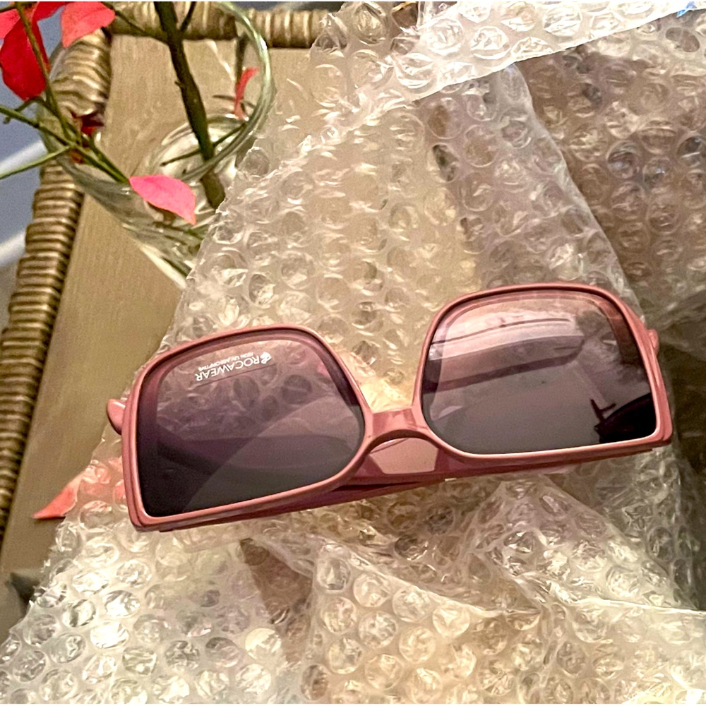Rocawear Pink frame sunnies NWT